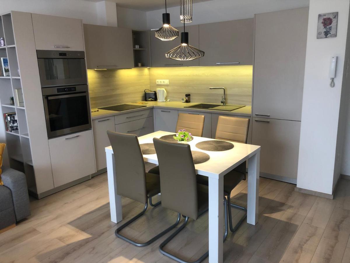 Diamond Apartman Debrecen Eksteriør billede