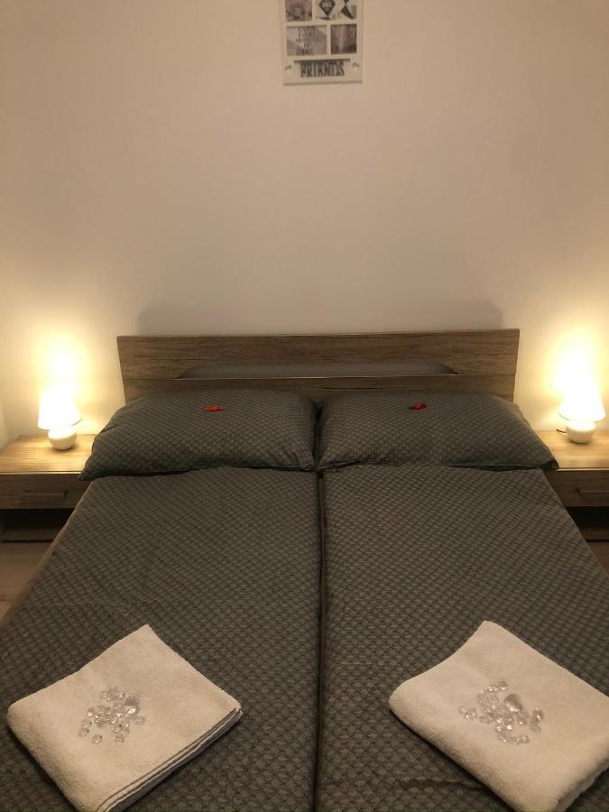 Diamond Apartman Debrecen Eksteriør billede