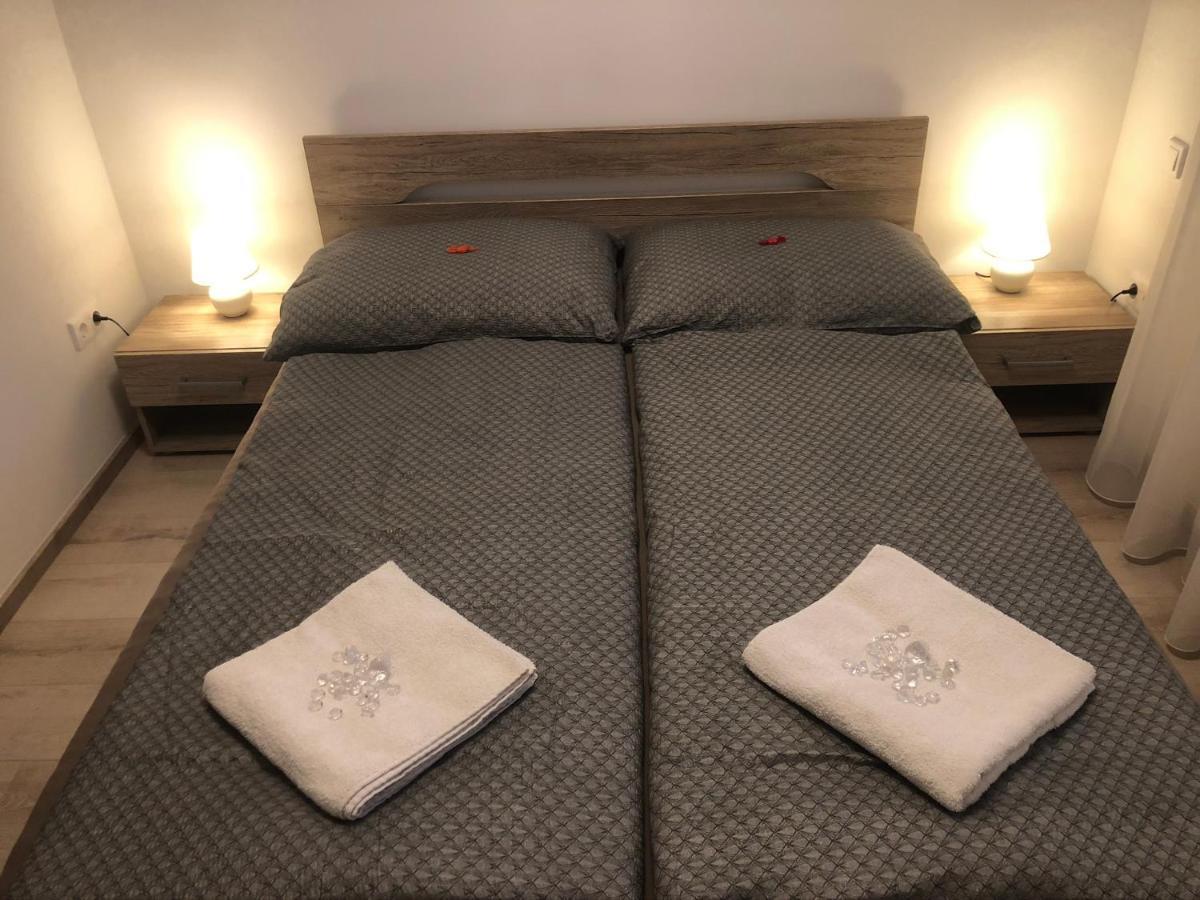 Diamond Apartman Debrecen Eksteriør billede