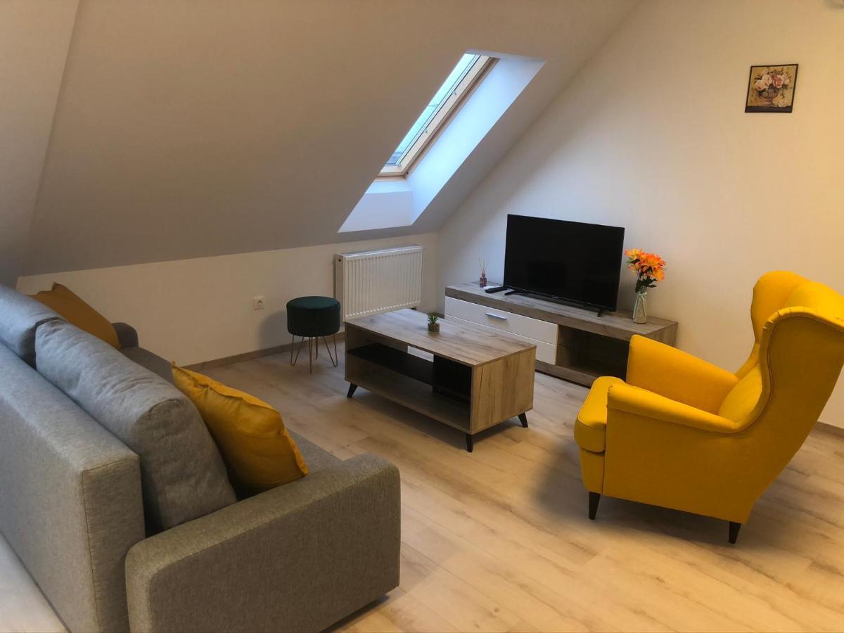 Diamond Apartman Debrecen Eksteriør billede